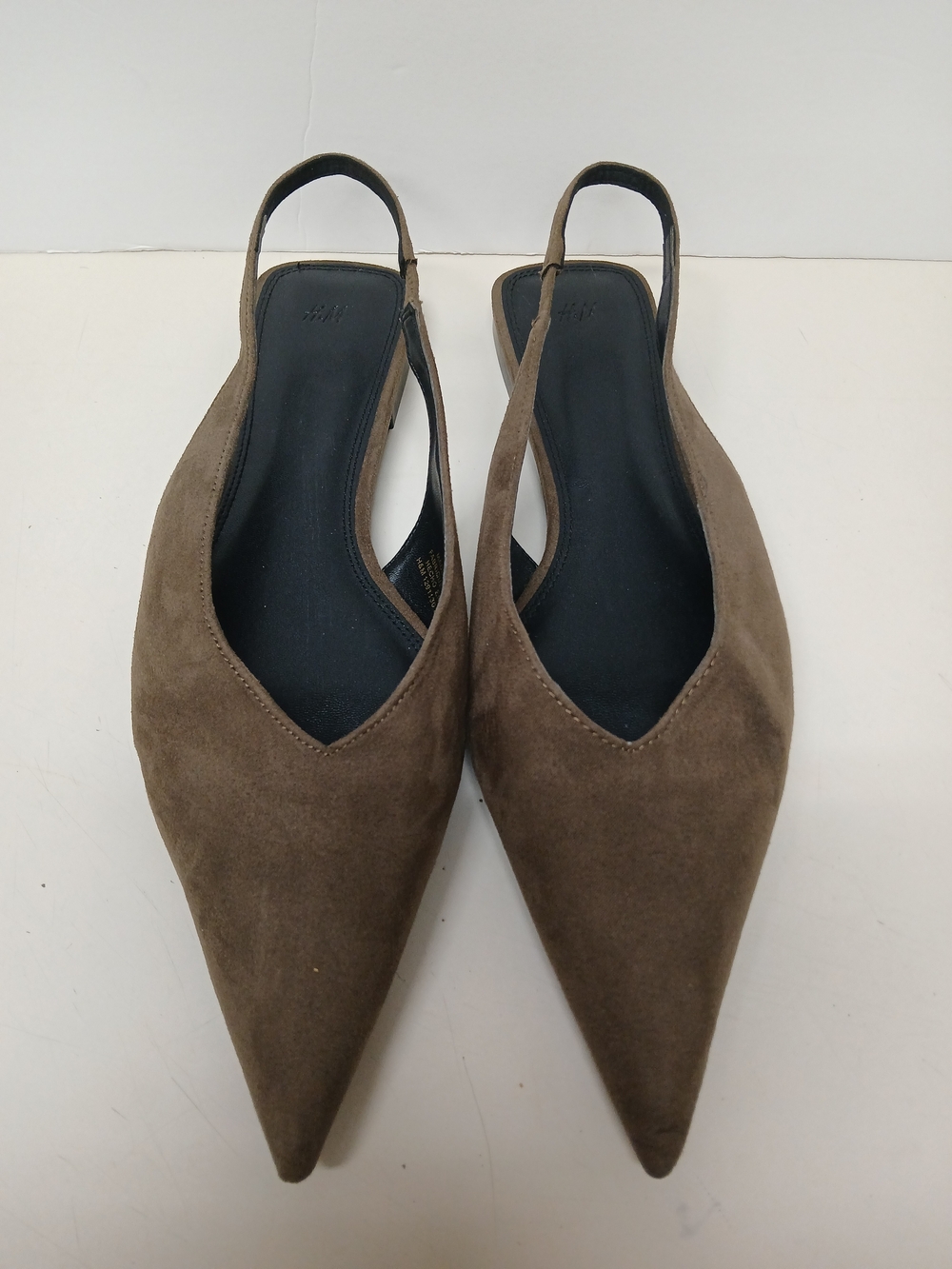 NWOT! H&M Taupe Pointed Suede Slingback Flats